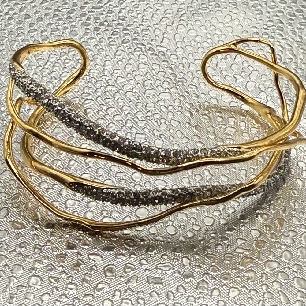 Alexis Bittar Solanales Crystal Cuff Bracelet - Picture 6 of 11